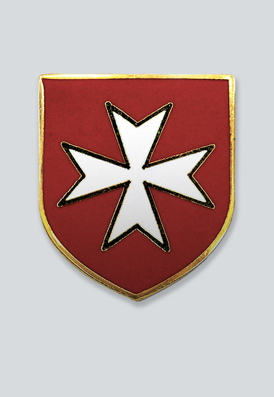 Maltese Cross Red Shield with White Cross Masonic Lapel Pin - [Red &amp; White][3/4'' Tall]