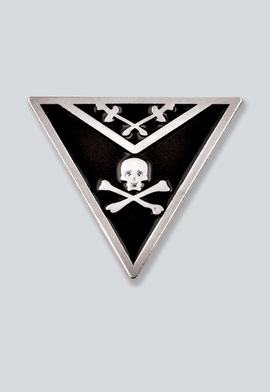 Knights Templar Apron Triangle Masonic Lapel Pin - [Black &amp; Silver][7/8'' Tall]